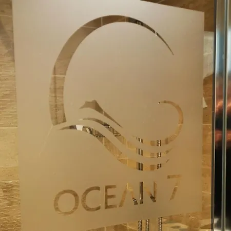 Ocean 7 Apartment *