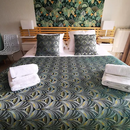 Plage, Piscine, Terrasse Vue Ville Au Coeur De Biarritz Pour Vacances, Teletravail, Sport, Culture, *